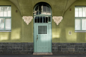 Helsinki, Art Nouveau architecture in the Eira district, Juvilakatu, front door