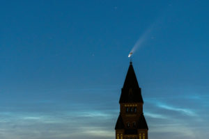 Comet "Neowise" (C / 2020 F3) over Berlin, church spire Comet "Neowise" (C / 2020 F3) over Berlin, church spire