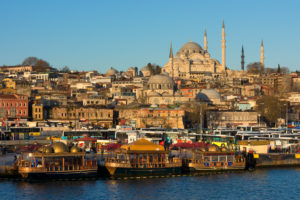 Türkei, Istanbul, Bosporus, Karaköy, Morgenstimmung, Blick zur Süleyman-Moschee, Schiffsanleger Türkei, Istanbul, Bosporus, Karaköy, Morgenstimmung, Blick zur Süleyman-Moschee, Schiffsanleger