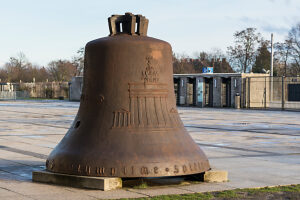 Olympic Stadium Berlin, South Gate, Olympic Bell