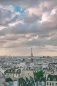 Stadtübersicht von Paris, Himmel, Wolken Stadtübersicht von Paris, Himmel, Wolken
