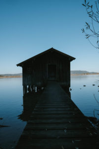 Bayern, Landschaft, Natur, Berge, Wasser, See, Kochelsee, Bootshaus Bayern, Landschaft, Natur, Berge, Wasser, See, Kochelsee, Bootshaus