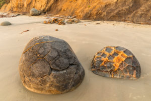 Moeraki Boulders, Moeraki Beach, Otago, South Island, New Zealand, Oceania Moeraki Boulders, Moeraki Beach, Otago, South Island, New Zealand, Oceania