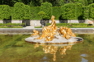 Wasserbasin mit Florabrunnen, Schlosspark, Schloss Linderhof, Oberbayern, Bayern, Deutschland Wasserbasin mit Florabrunnen, Schlosspark, Schloss Linderhof, Oberbayern, Bayern, Deutschland