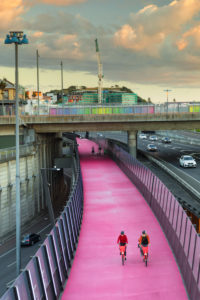Radfahrer auf dem Lightpath, Auckland, Neuseeland, Nordinsel, Ozeanien, Radfahrer auf dem Lightpath, Auckland, Neuseeland, Nordinsel, Ozeanien,