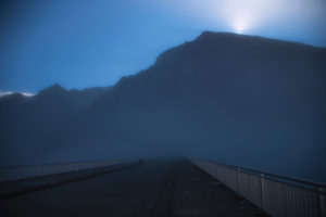 Switzerland, Valais, Nebel über dem Lac des Dix Stausee Switzerland, Valais, Nebel über dem Lac des Dix Stausee