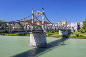 Salzach bridge and country bridge over the Salzach, view from Oberndorf in Austria to Laufen, Rupertiwinkel, Berchtesgadener Land, Upper Bavaria, Bavaria, southern Germany, Germany, Europe Salzach bridge and country bridge over the Salzach, view from Oberndorf in Austria to Laufen, Rupertiwinkel, Berchtesgadener Land, Upper Bavaria, Bavaria, southern Germany, Germany, Europe
