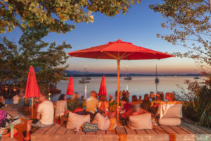 Sundowner-Bar in Übersee am Chiemsee, Chiemgau, Upper Bavaria, Bavaria, Southern Germany, Germany, Europe