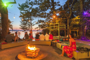 Sundowner-Bar in Übersee am Chiemsee, Chiemgau, Upper Bavaria, Bavaria, Southern Germany, Germany, Europe