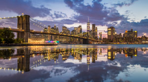 Lower Manhattan und Brooklyn Bridge, New York City Lower Manhattan und Brooklyn Bridge, New York City