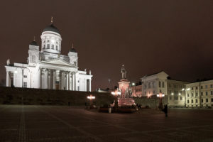 Der Dom von Helsinki, Finnland, nach Plänen des deutschen Architekten Carl Ludwig Engel Der Dom von Helsinki, Finnland, nach Plänen des deutschen Architekten Carl Ludwig Engel