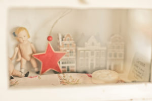Spielzeug in einer Vitrine, Spielzeug in einer Vitrine,