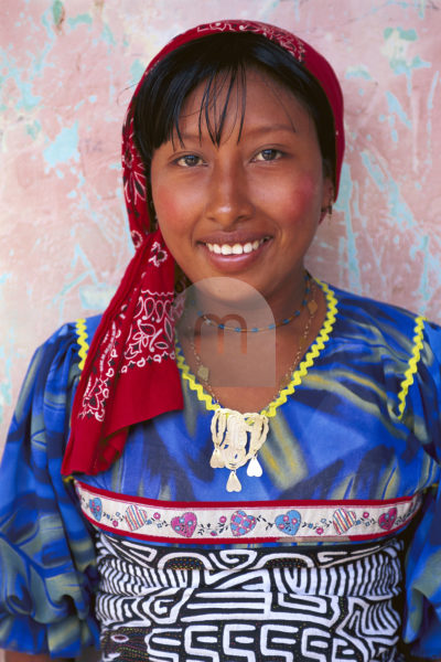Kenya, Tribal People, Kikuyu Tribesman Wearing Head Dress And White Body  Paint. - SuperStock