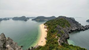 Islands in Halong Bay, Vietnam Islands in Halong Bay, Vietnam