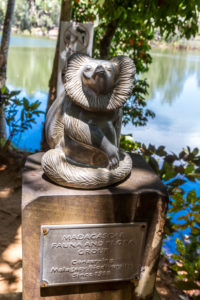 Maki sculpture, entrance to the zoo, Ivoloina National Park, Ivoloina River, Taomasina, Tamatave, Madagascar, Africa, Indian Ocean Maki sculpture, entrance to the zoo, Ivoloina National Park, Ivoloina River, Taomasina, Tamatave, Madagascar, Africa, Indian Ocean