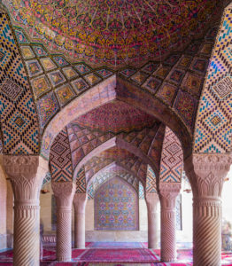 Gebetsraum der Nasir-al-Molk Moschee in Shiraz Gebetsraum der Nasir-al-Molk Moschee in Shiraz