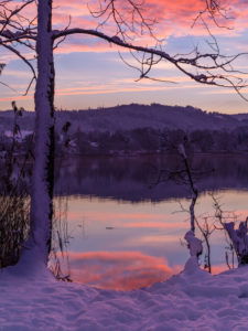 Sonnenaufgang am Pfäffikersee im Winter Sonnenaufgang am Pfäffikersee im Winter