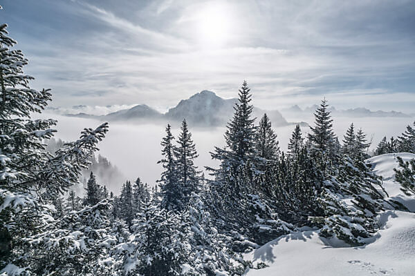 Bildagentur Mauritius Images Berglandschaft Im Winter Am Tegelberg In Suddeutschland