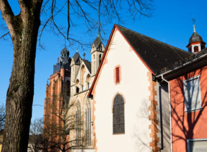 Europe, Germany, Hesse, Lahn-Dill-Kreis, Lahn-Dill-Bergland, Wetzlar, south view of the Collegiate Church of St. Maria (Dom) with Michaelskapelle, view from Goethestrasse, south view Europe, Germany, Hesse, Lahn-Dill-Kreis, Lahn-Dill-Bergland, Wetzlar, south view of the Collegiate Church of St. Maria (Dom) with Michaelskapelle, view from Goethestrasse, south view