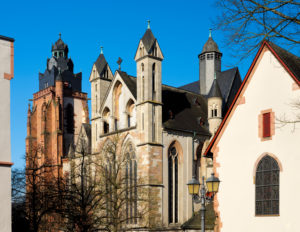 Europe, Germany, Hesse, Lahn-Dill-Kreis, Lahn-Dill-Bergland, Wetzlar, south view of the Collegiate Church of St. Maria (Dom) with Michaelskapelle, view from Goethestrasse, south view Europe, Germany, Hesse, Lahn-Dill-Kreis, Lahn-Dill-Bergland, Wetzlar, south view of the Collegiate Church of St. Maria (Dom) with Michaelskapelle, view from Goethestrasse, south view