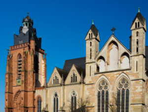 Europe, Germany, Hesse, Lahn-Dill-Kreis, Lahn-Dill-Bergland, Wetzlar, south view of Stiftskirche St. Maria (cathedral), view from Goethestrasse, south view Europe, Germany, Hesse, Lahn-Dill-Kreis, Lahn-Dill-Bergland, Wetzlar, south view of Stiftskirche St. Maria (cathedral), view from Goethestrasse, south view