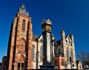 Europe, Germany, Hesse, Lahn-Dill-Kreis, Lahn-Dill-Bergland, Wetzlar, Collegiate Church of St. Maria am Domplatz, view to the south portal, Gothic tower front, fountain Europe, Germany, Hesse, Lahn-Dill-Kreis, Lahn-Dill-Bergland, Wetzlar, Collegiate Church of St. Maria am Domplatz, view to the south portal, Gothic tower front, fountain
