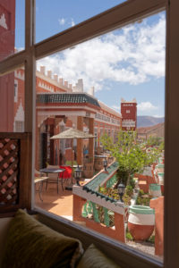 Chez Rafiq Restaurant, High Atlas Mountains, near Tizi n'Tichka mountain pass, decor, outside, tables, relaxation, design, architecture Chez Rafiq Restaurant, High Atlas Mountains, near Tizi n'Tichka mountain pass, decor, outside, tables, relaxation, design, architecture