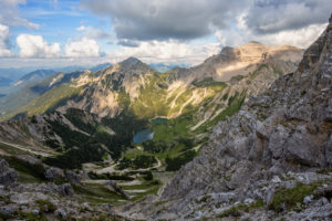 Blick auf die Soiernseen, von der Schöttelkarspitze herab Blick auf die Soiernseen, von der Schöttelkarspitze herab