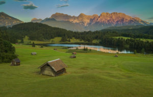 Holzstadel in Gerold, view over Geroldsee towards Karwendel, wooden hut, sunset, Geroldsee, Wagenbrüchsee, Moorsee, bathing lake, Krün, Garmisch-Partenkirchen, Upper Bavaria, Bavaria, southern Germany, Germany Holzstadel in Gerold, view over Geroldsee towards Karwendel, wooden hut, sunset, Geroldsee, Wagenbrüchsee, Moorsee, bathing lake, Krün, Garmisch-Partenkirchen, Upper Bavaria, Bavaria, southern Germany, Germany