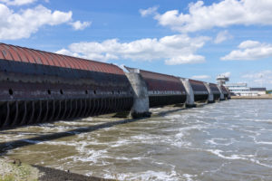 Eidersperrwerk an der Mündung der Eider, Nordsee, Tönning, Schleswig-Holstein, Deutschland, Küstenschutzbauwerk, Staustufe Eidersperrwerk an der Mündung der Eider, Nordsee, Tönning, Schleswig-Holstein, Deutschland, Küstenschutzbauwerk, Staustufe