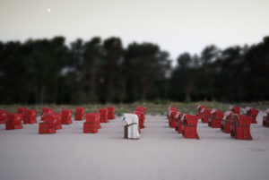 Strandkörbe, Rot, Weiß, Strand, Binz, Deutschland Strandkörbe, Rot, Weiß, Strand, Binz, Deutschland