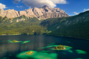 Sommer, Luftaufnahme, Inseln, Eibsee, Zugspitze, Garmisch-Patenkirchen, Bayern, Deutschland, Europa
Sommer, Luftaufnahme, Inseln, Eibsee, Zugspitze, Garmisch-Patenkirchen, Bayern, Deutschland, Europa