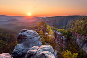 Sonne, Sonnenaufgang, Heringstein, Aussicht, Sächsische Schweiz, Elbsandsteingebirge, Deutschland, Europa
Sonne, Sonnenaufgang, Heringstein, Aussicht, Sächsische Schweiz, Elbsandsteingebirge, Deutschland, Europa