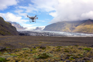 Gletscher, Drohne, Berge, Gletscherzunge, Luftaufnahme, Skaftafelljökull, Island, Europa
Gletscher, Drohne, Berge, Gletscherzunge, Luftaufnahme, Skaftafelljökull, Island, Europa