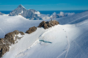 Blick von der Vincentpyramide, Bergsteiger, Weißhorn, Balmhorn, Monte Rosa, Italien, Blick von der Vincentpyramide, Bergsteiger, Weißhorn, Balmhorn, Monte Rosa, Italien,
