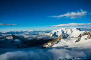 Blick vom Gipfel des Oberaarhorn, Berner Alpen, Schweiz, Blick vom Gipfel des Oberaarhorn, Berner Alpen, Schweiz,