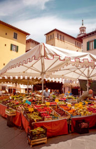 Market, market stall, Pistoia, Tuscany, Italy Market, market stall, Pistoia, Tuscany, Italy