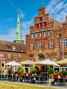 Travemünde, St. Lawrence Church, Old Town, house, architecture, church tower, Baltic Sea, Hanseatic City of Lübeck, Northern Germany, city, Bay of Lübeck, Schleswig-Holstein, Germany