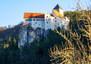 Prunn Castle, Riedenburg, Altmühltal, Lower Bavaria, Bavaria, Germany, Europe Prunn Castle, Riedenburg, Altmühltal, Lower Bavaria, Bavaria, Germany, Europe