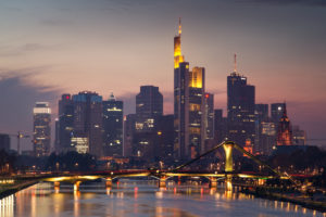 Deutschland, Frankfurt am Main, Skyline Frankfurt City am Abend Deutschland, Frankfurt am Main, Skyline Frankfurt City am Abend