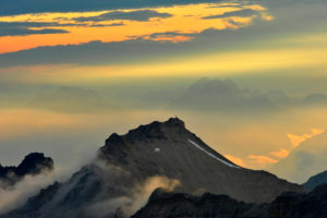 Lichtstimmung im Hochgebirge, aufgenommen von der Birkkarspitze Lichtstimmung im Hochgebirge, aufgenommen von der Birkkarspitze