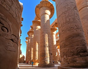 Säulensaal im Karnaktempel, Karnak bei Luxor, Oberägypten, Ägypten Säulensaal im Karnaktempel, Karnak bei Luxor, Oberägypten, Ägypten