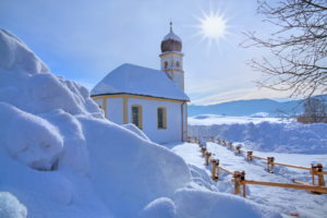 Winter landscape with St. Leonhard church, Hundham, Leitzach valley, Upper Bavaria, Bavaria, Germany Winter landscape with St. Leonhard church, Hundham, Leitzach valley, Upper Bavaria, Bavaria, Germany