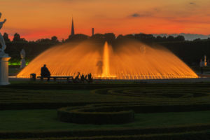 Herrenhausen Gardens, baroque garden, broderie pattern and fontaine in the big garden, Evening mood Herrenhausen Gardens, baroque garden, broderie pattern and fontaine in the big garden, Evening mood