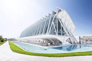 Architektur von Santiago Calatrava, Museo de las Ciencias Principe Felipe, Ciudad de las Artes y las Ciencias, Valencia, Spanien Architektur von Santiago Calatrava, Museo de las Ciencias Principe Felipe, Ciudad de las Artes y las Ciencias, Valencia, Spanien