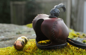 Eagle bonnet and little bell Eagle bonnet and little bell