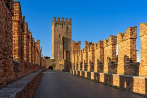 Castelvecchio and Castelvecchio bridge, Verona, UNESCO World Heritage Site, Veneto, Italy, Europe