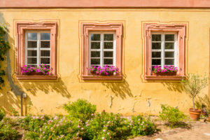 Klosteranlage in Pfaffen-Schwabenheim, Rheinhessen, Kulturgut nach Haager Konvention, Klosteranlage in Pfaffen-Schwabenheim, Rheinhessen, Kulturgut nach Haager Konvention,
