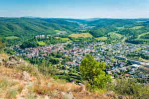Rotenfels, steilste Erhebung nördlich der Alpen,
im Tal Bad Münster am Stein-Ebernburg, Kreis Bad Kreuznach, Rotenfels, steilste Erhebung nördlich der Alpen,
im Tal Bad Münster am Stein-Ebernburg, Kreis Bad Kreuznach,