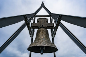 Glocke, Concordia 2000, Kronplatz, Dolomiten, Südtirol, Italien, Europa Glocke, Concordia 2000, Kronplatz, Dolomiten, Südtirol, Italien, Europa